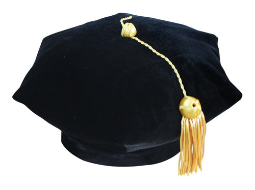 A Guide to the Tam Graduation Cap – Gradshop